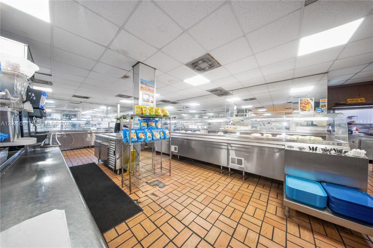 652 East 9th Street , Hialeah, FL 33010 Photo