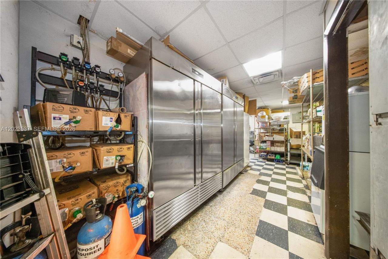 652 East 9th Street , Hialeah, FL 33010 Photo