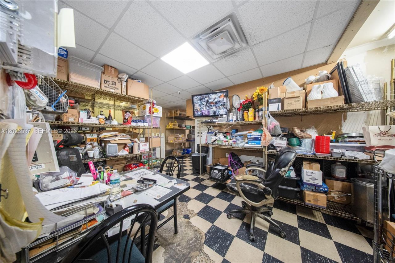 652 East 9th Street , Hialeah, FL 33010 Photo