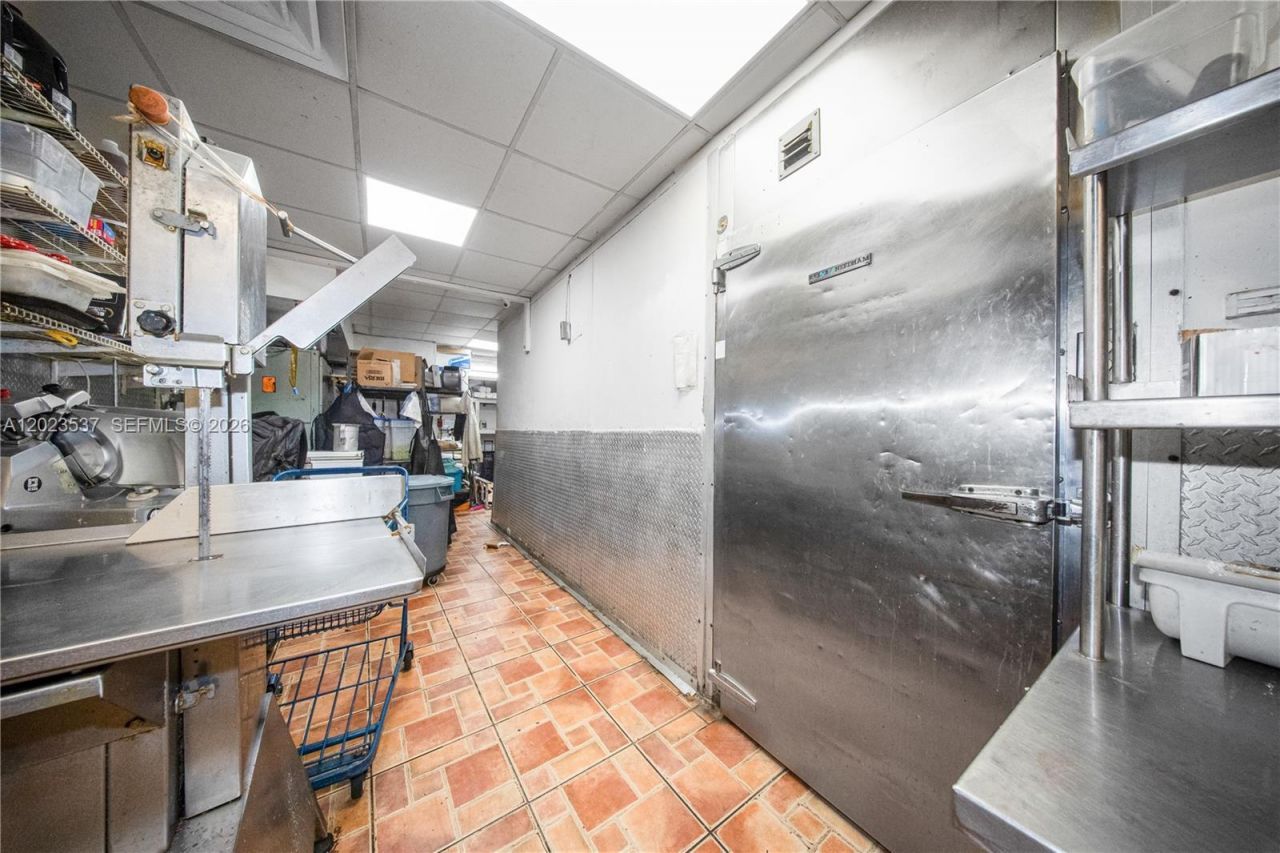 652 East 9th Street , Hialeah, FL 33010 Photo
