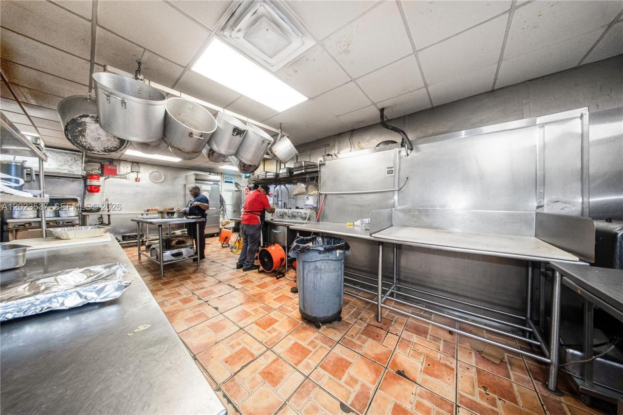 652 East 9th Street , Hialeah, FL 33010 Photo
