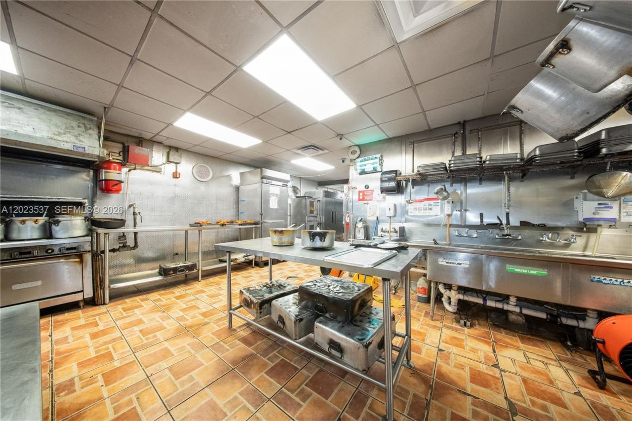 652 East 9th Street , Hialeah, FL 33010 Photo
