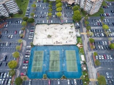 1400 Saint Charles Pl, Unit 323, Pembroke Pines, FL 33026 Photo