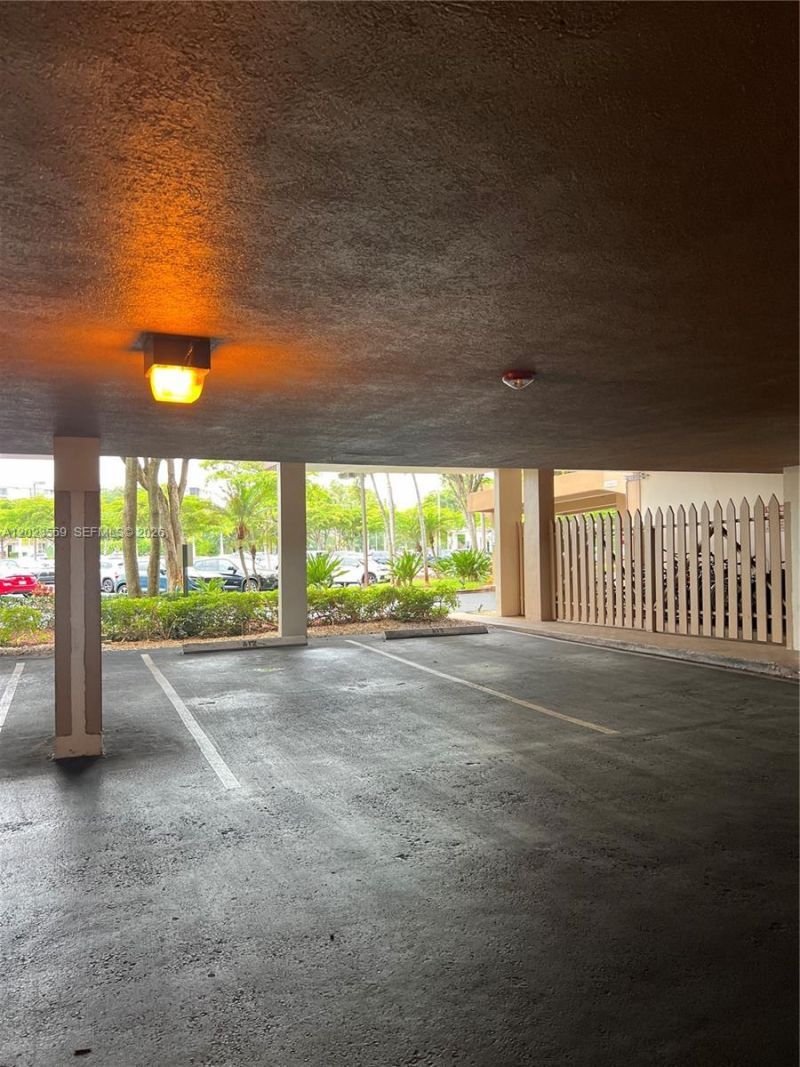 1400 Saint Charles Pl, Unit 323, Pembroke Pines, FL 33026 Photo