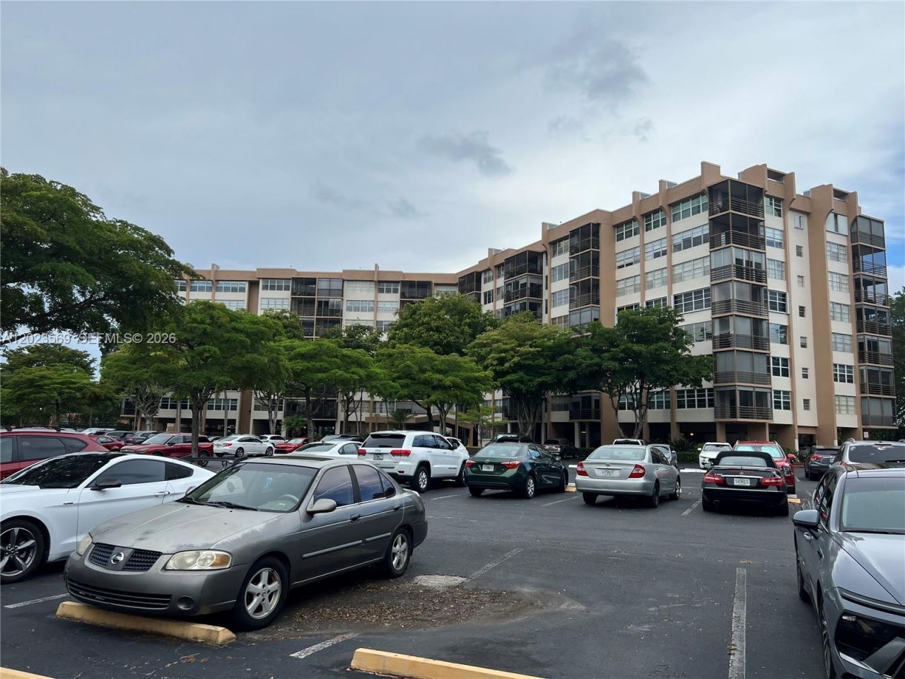 1400 Saint Charles Pl, Unit 323, Pembroke Pines, FL 33026 Photo