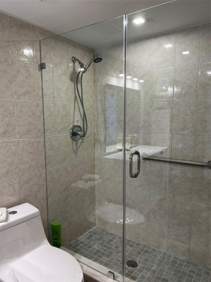 1400 Saint Charles Pl , Unit 323, Pembroke Pines, FL 33026 Photo