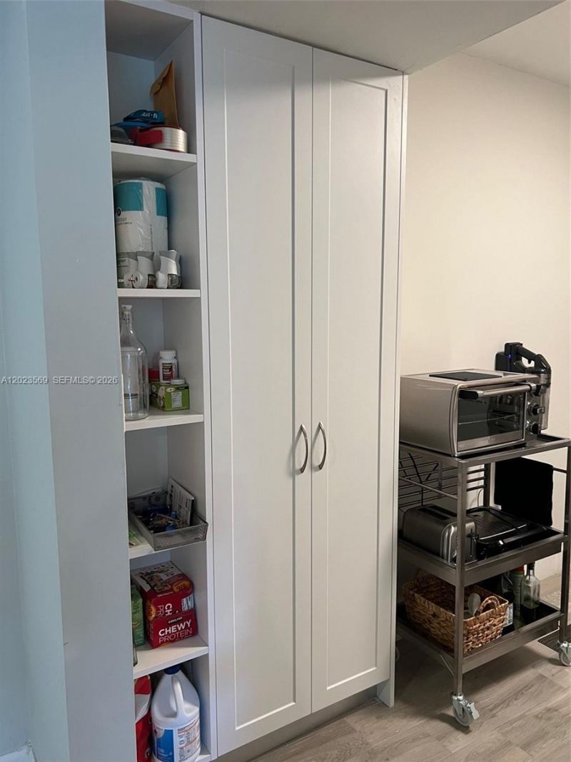 1400 Saint Charles Pl , Unit 323, Pembroke Pines, FL 33026 Photo