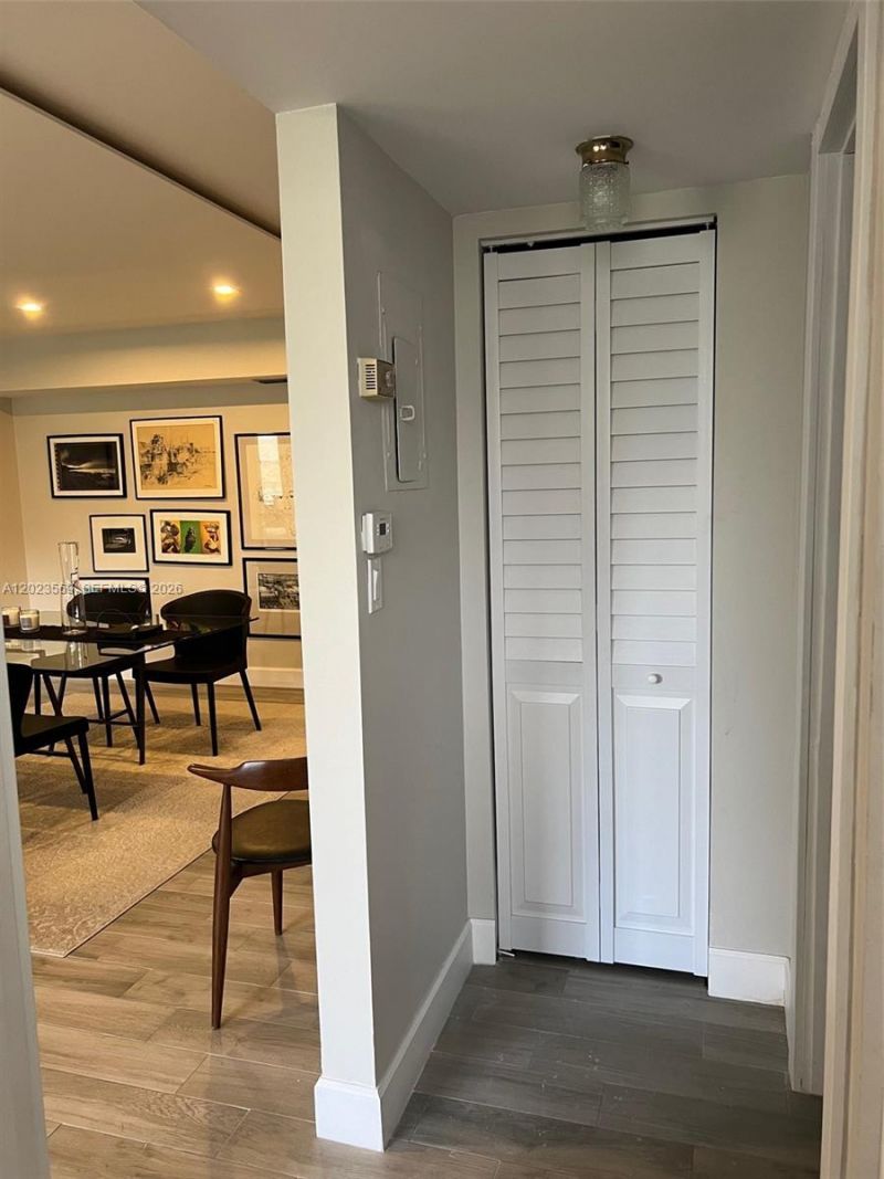 1400 Saint Charles Pl , Unit 323, Pembroke Pines, FL 33026 Photo