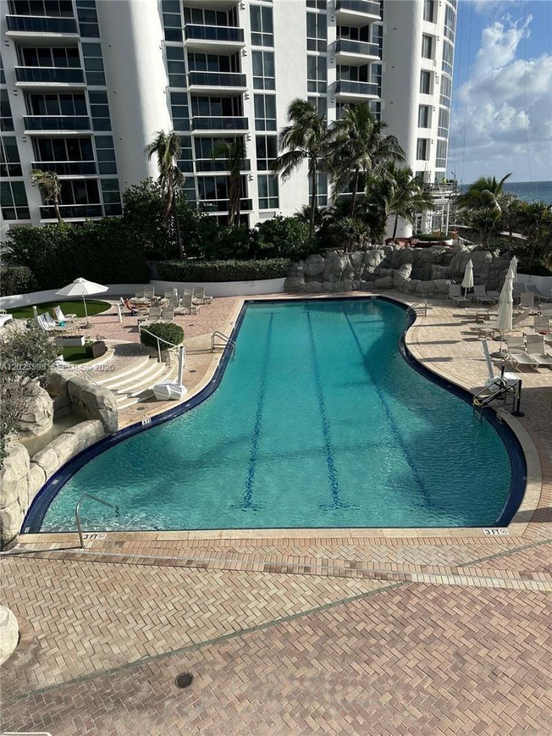 18001 Collins Ave , Unit 2010, Sunny Isles Beach, FL 33160 Photo