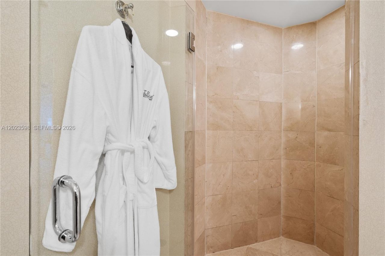 18001 Collins Ave , Unit 2010, Sunny Isles Beach, FL 33160 Photo