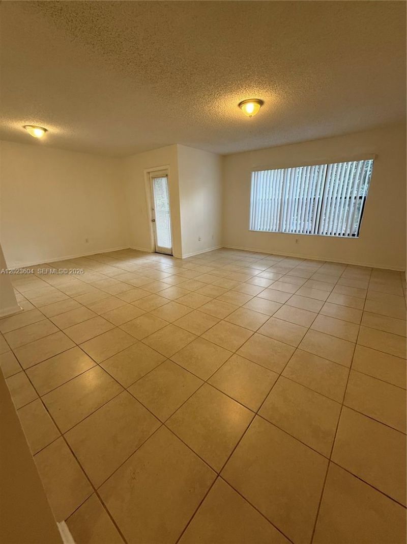 4261 W Mcnab Rd , Unit 28, Pompano Beach, FL 33069 Photo