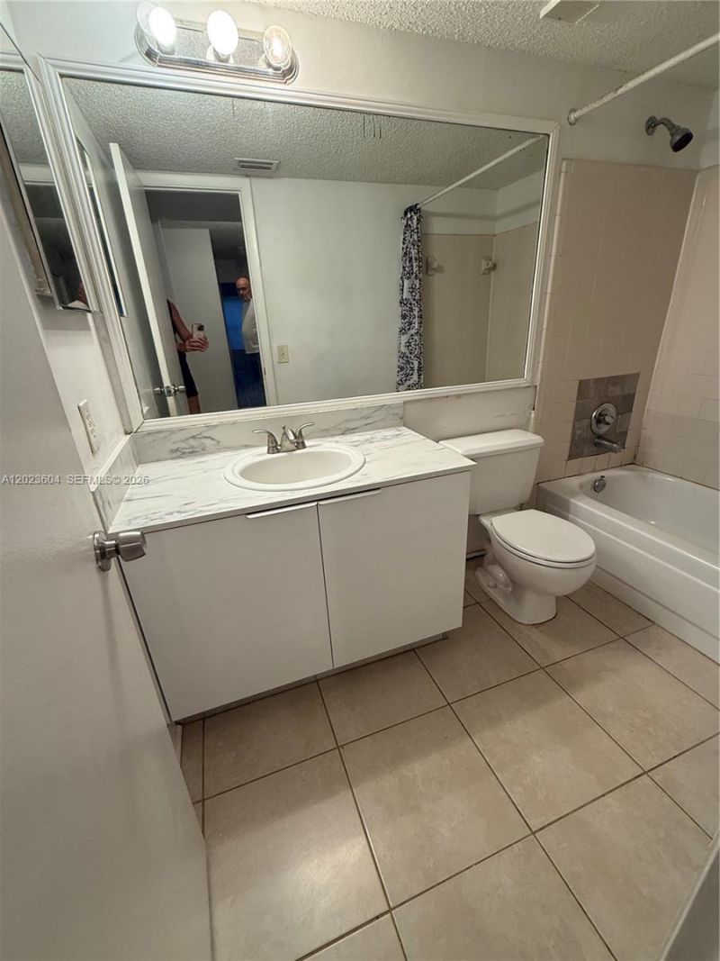 4261 W Mcnab Rd , Unit 28, Pompano Beach, FL 33069 Photo