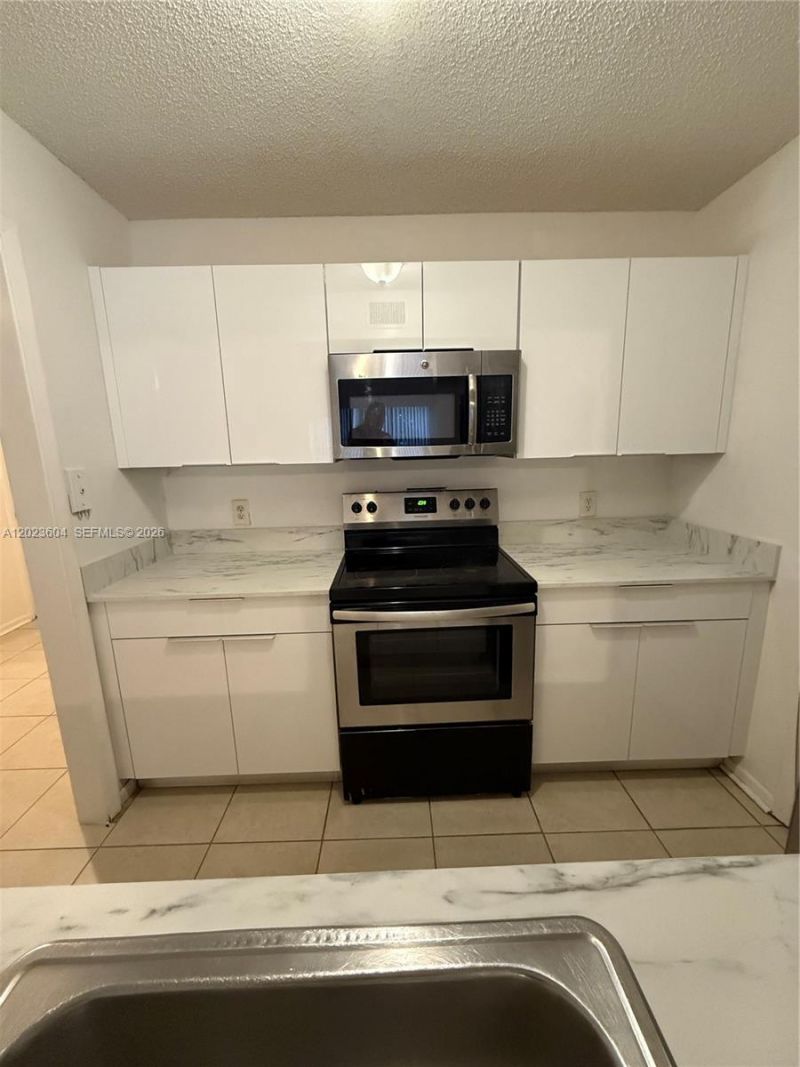 4261 W Mcnab Rd , Unit 28, Pompano Beach, FL 33069 Photo