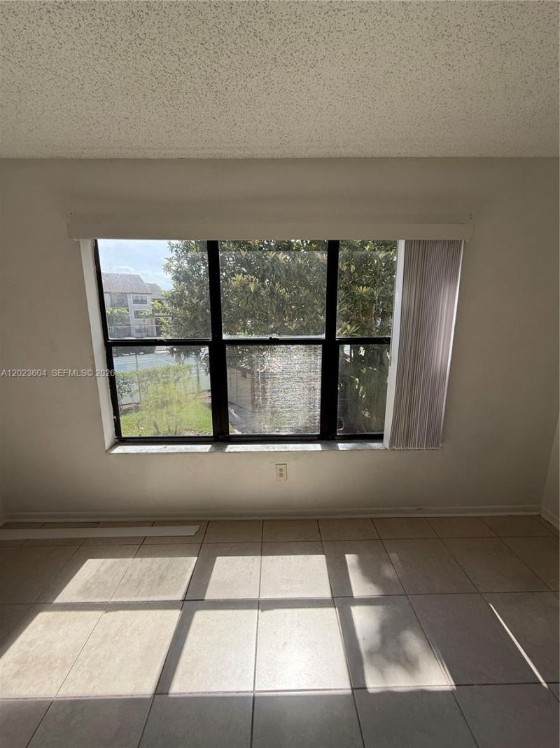 4261 W Mcnab Rd , Unit 28, Pompano Beach, FL 33069 Photo