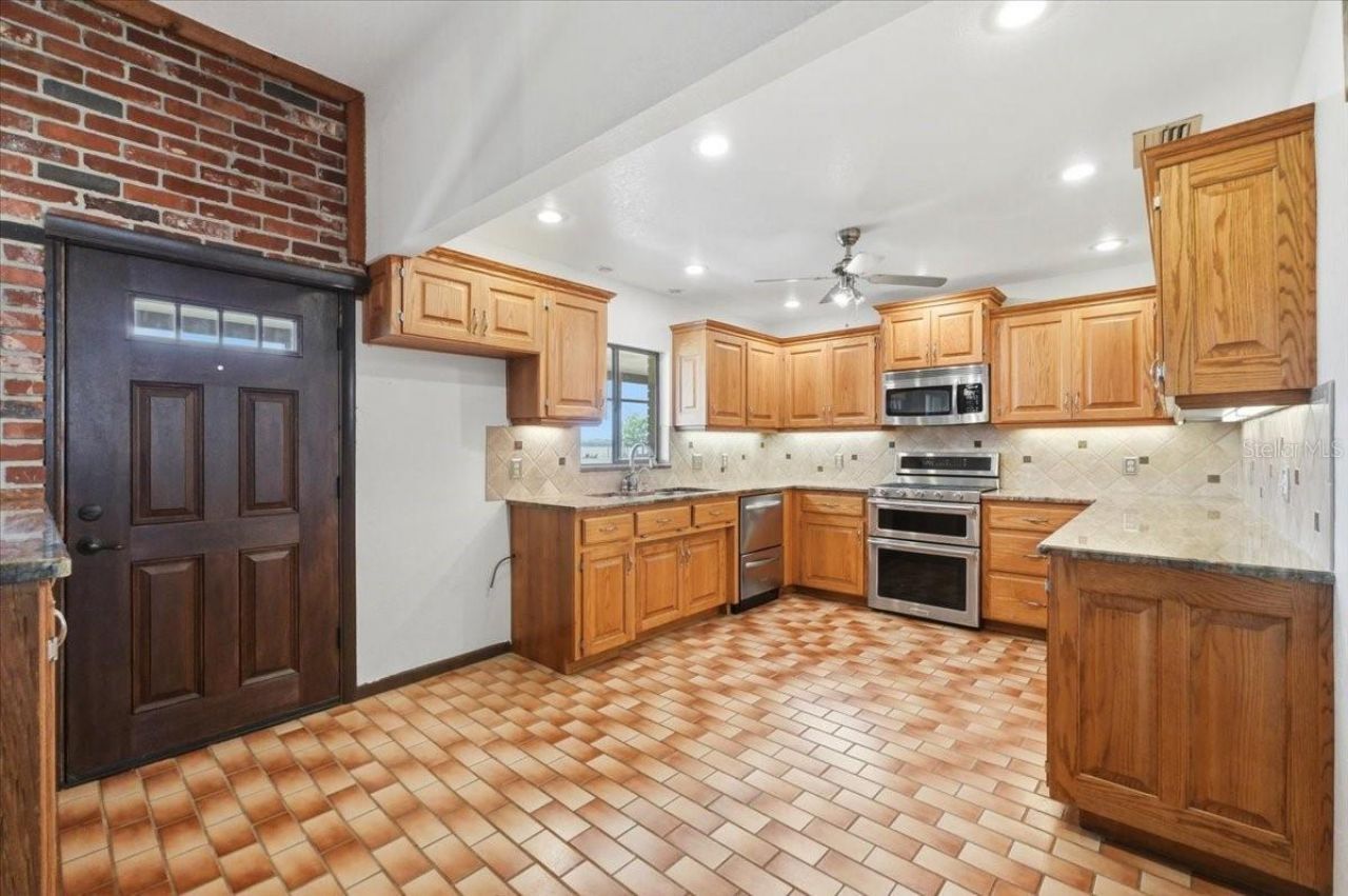 2731 State Road 557, Lake Alfred, FL 33850 Photo