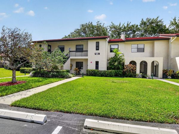 8310 Casa Del Lago, Unit D, Boca Raton, FL 33433