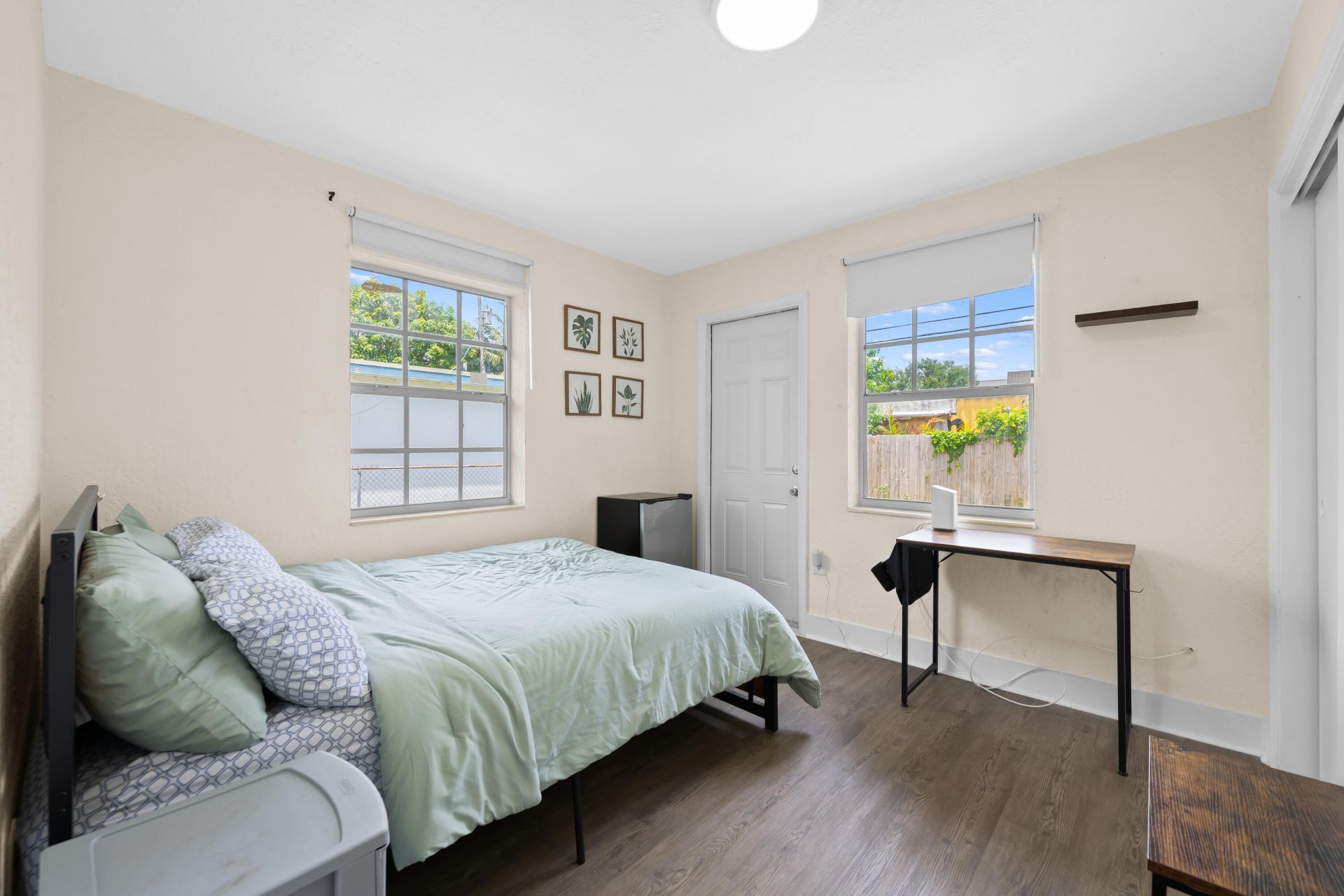 2571 NW 18th Court, Fort Lauderdale, FL 33311 Photo