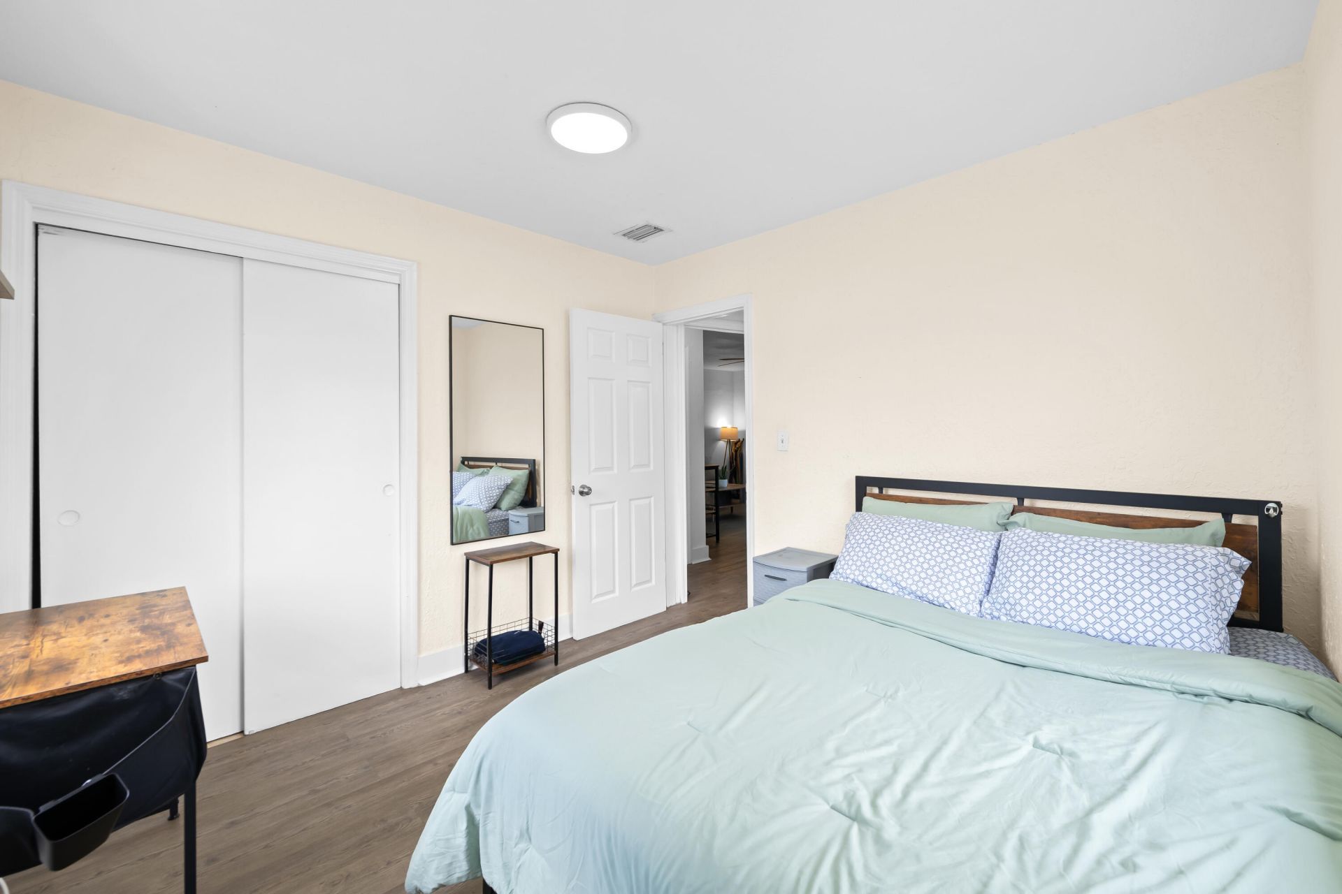 2571 NW 18th Court, Fort Lauderdale, FL 33311 Photo