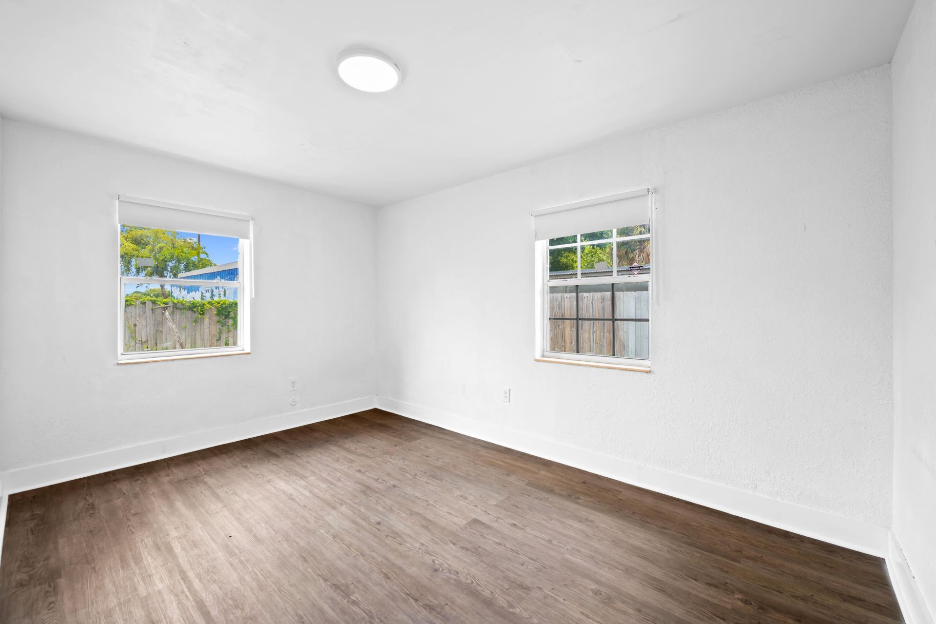 2571 NW 18th Court, Fort Lauderdale, FL 33311 Photo