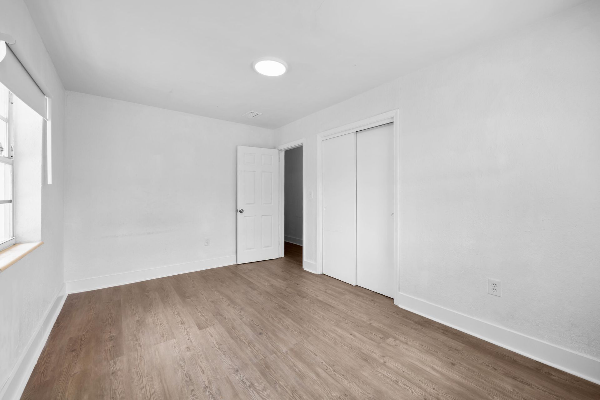 2571 NW 18th Court, Fort Lauderdale, FL 33311 Photo