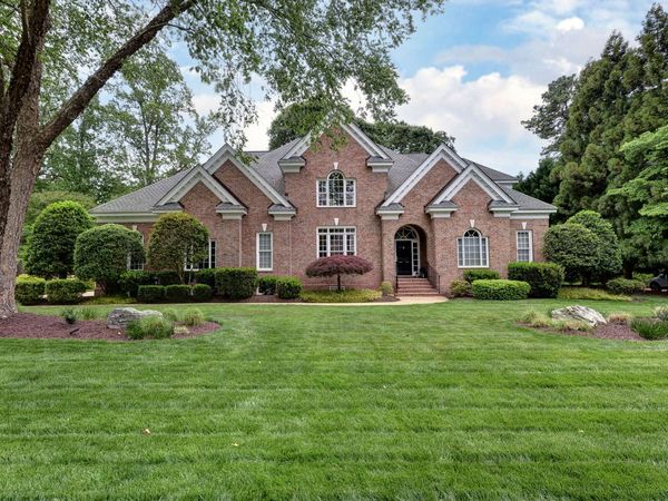 112 William Richmond , Williamsburg, VA 23185