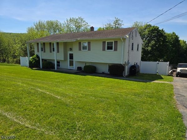 21 High Point Ci, Franklin, NJ 07416