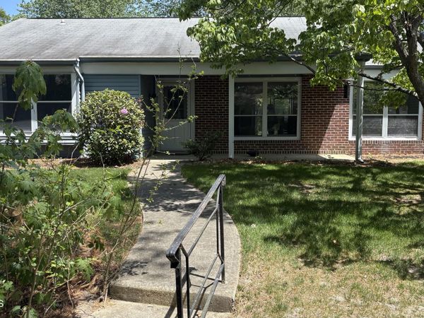 846A Winchester Court, Manchester, NJ 08759