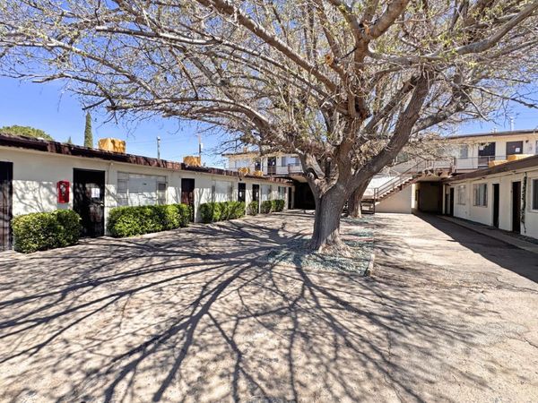 1024 Alvarado Drive SE, Unit APT 6, Albuquerque, NM 87108