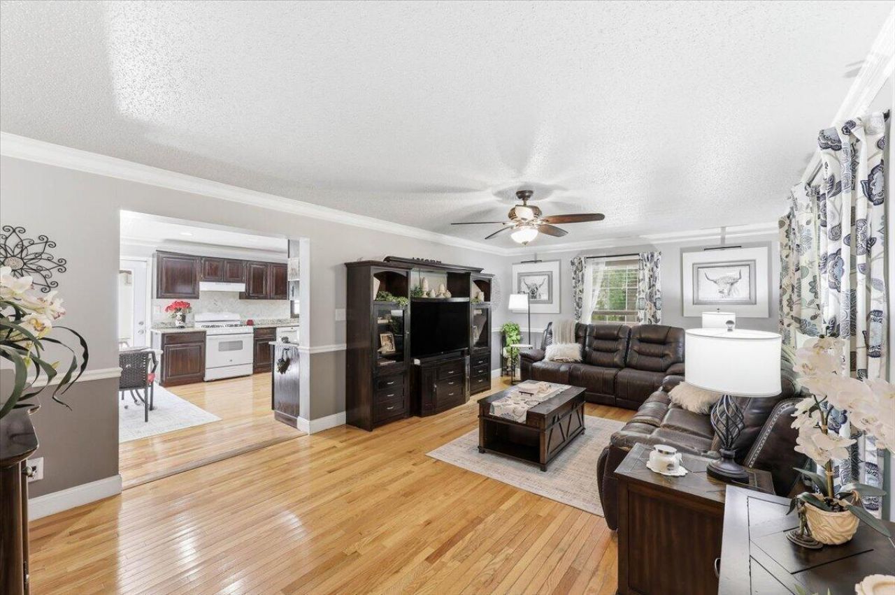 194 Pecan Drive Photo 13