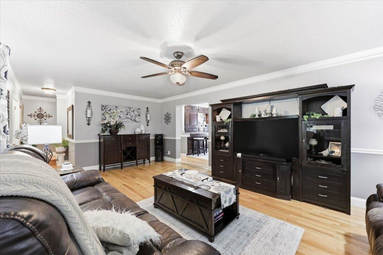 194 Pecan Drive Photo 15