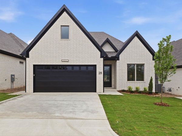 28 Mountain Brook Road, Little Rock, AR 72223