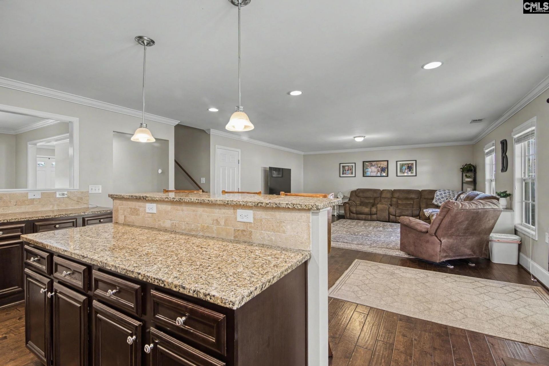 137 Palm Street  Photo 6