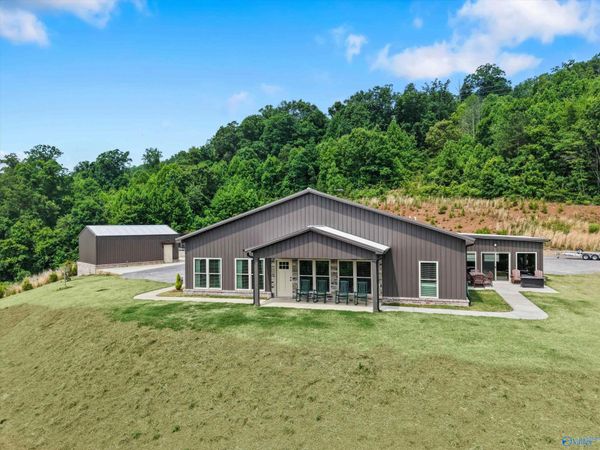 6269 Scottsboro Hwy, Scottsboro, AL 35769
