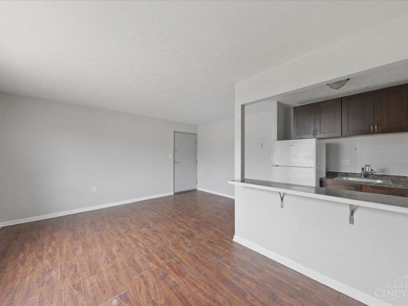 1209 W Galbraith Road, Cincinnati, OH 45231 Photo 10