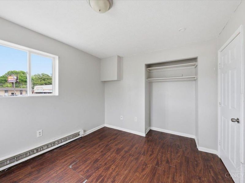 1209 W Galbraith Road, Cincinnati, OH 45231 Photo 14