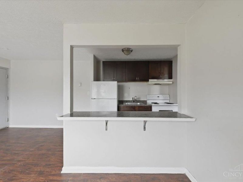 1209 W Galbraith Road, Cincinnati, OH 45231 Photo 9