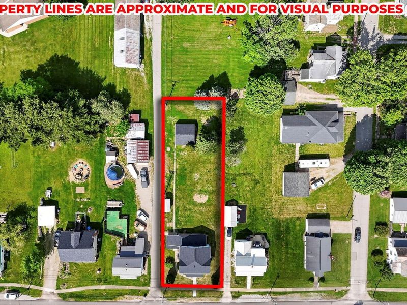 204 N Market Street, Somerset, OH 43783 Photo 3