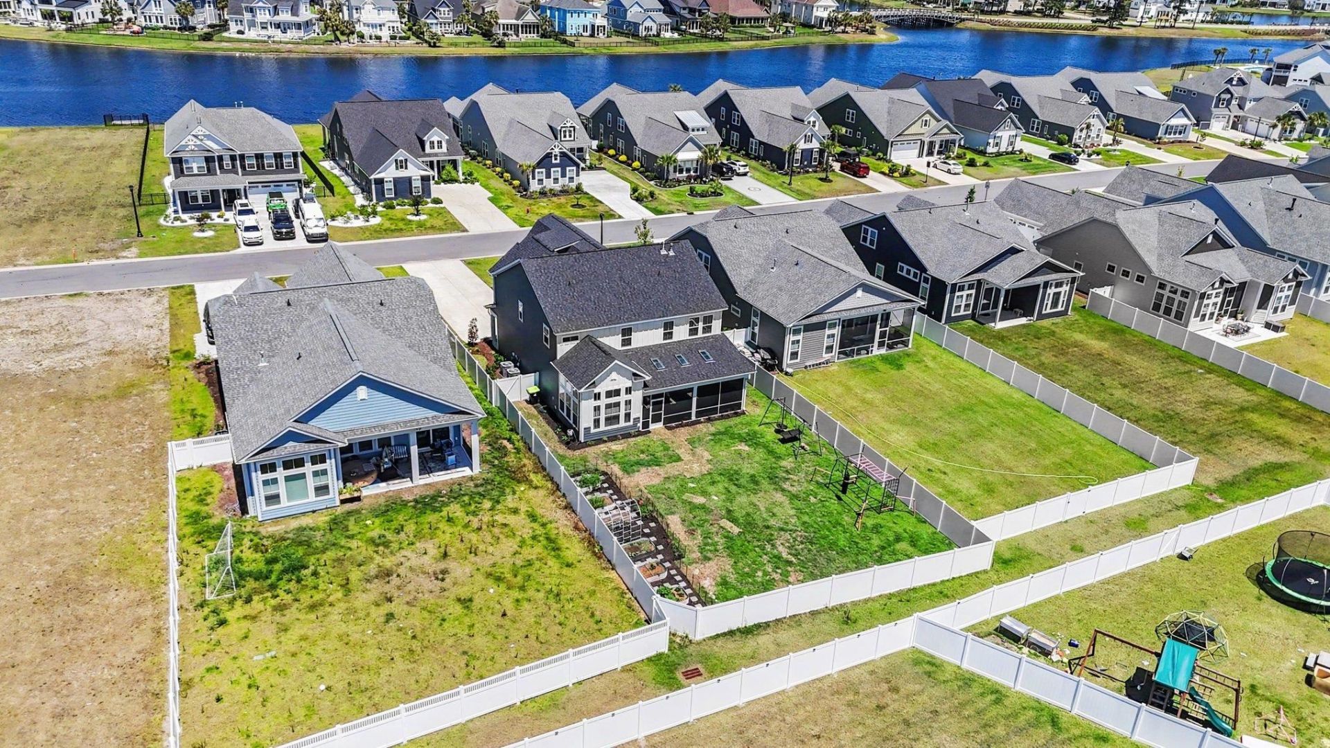 272 Starlit Way Photo 47