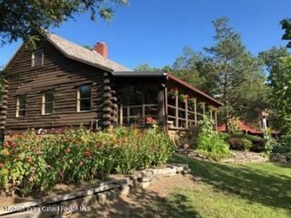 634 Old Plank Road, Coxsackie, NY 12051