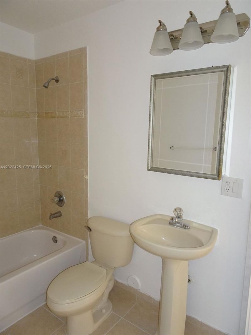 5460 NW 107th Ave, Unit 115, Doral, FL 33178 Photo