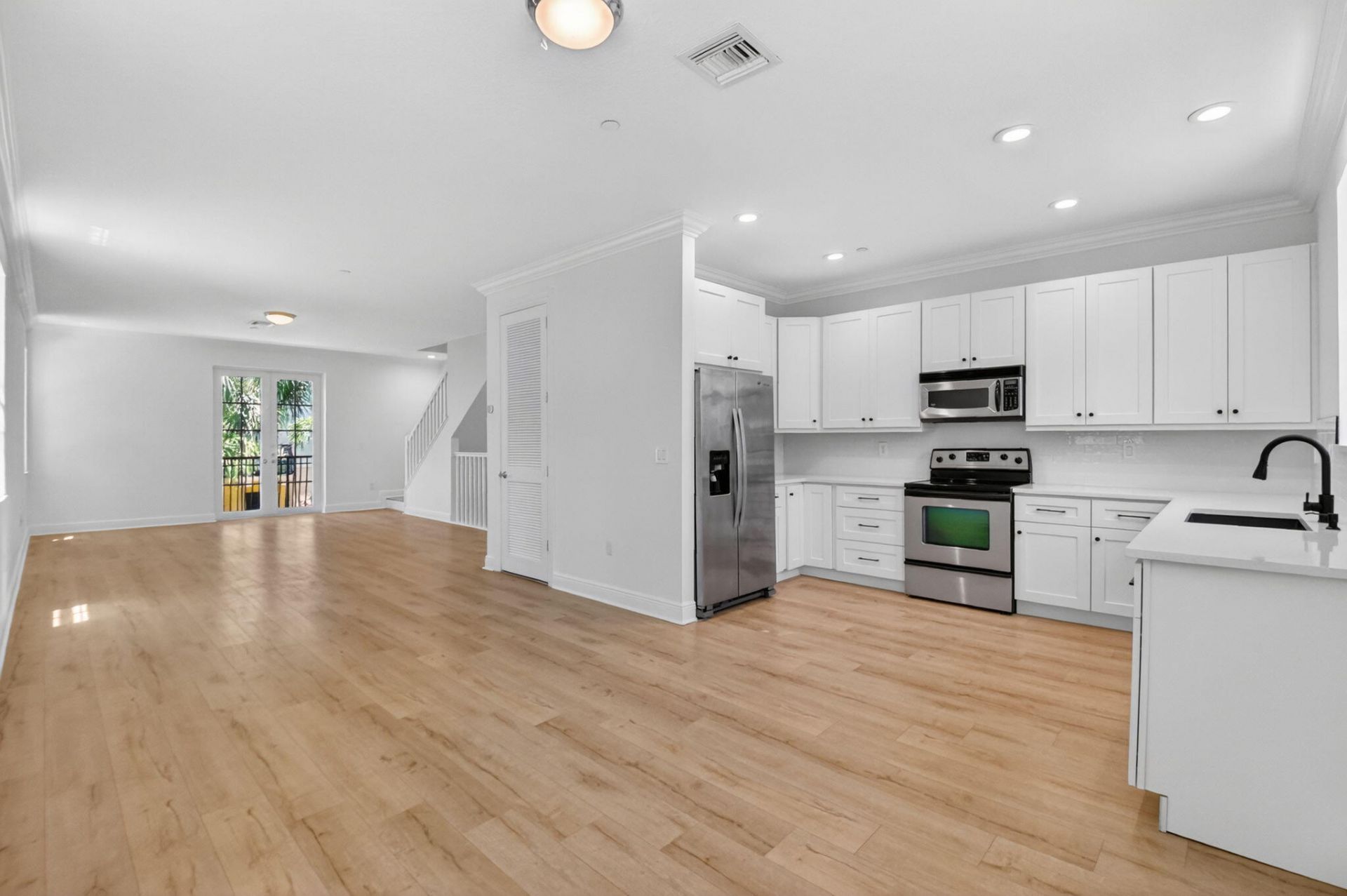 2502 N Dixie Highway, Unit 32, Lake Worth Beach, FL 33460 Photo