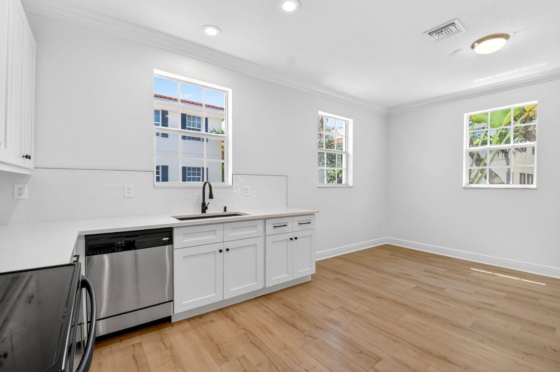 2502 N Dixie Highway, Unit 32, Lake Worth Beach, FL 33460 Photo