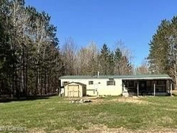3727 Boardwalk Way NE , Rapid River Twp, MI 49659