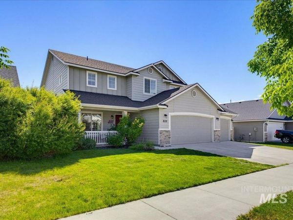 8132 S Red Shine Ave, Boise, ID 83709