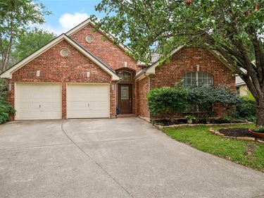 3501 Stone Creek Court, Fort Worth, TX 76137