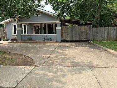 3620 Meadowbrook Dr, Fort Worth, TX 75103
