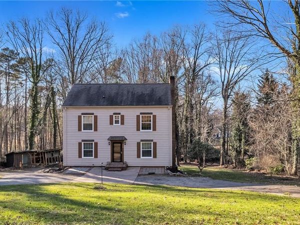 530 Laurel Mountain Road , North Wilkesboro, NC 28659