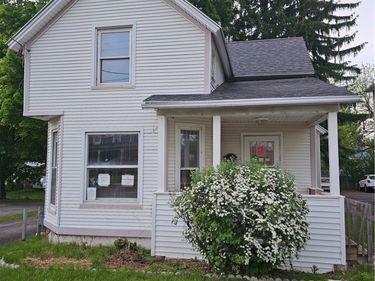 47 High Street, Brockport, NY 14420