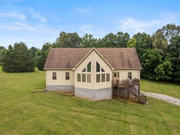 4664 New Cut Rd , Greenbrier, TN 37073