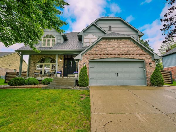 521 Glastonberry Lane , Mooresville, IN 46158
